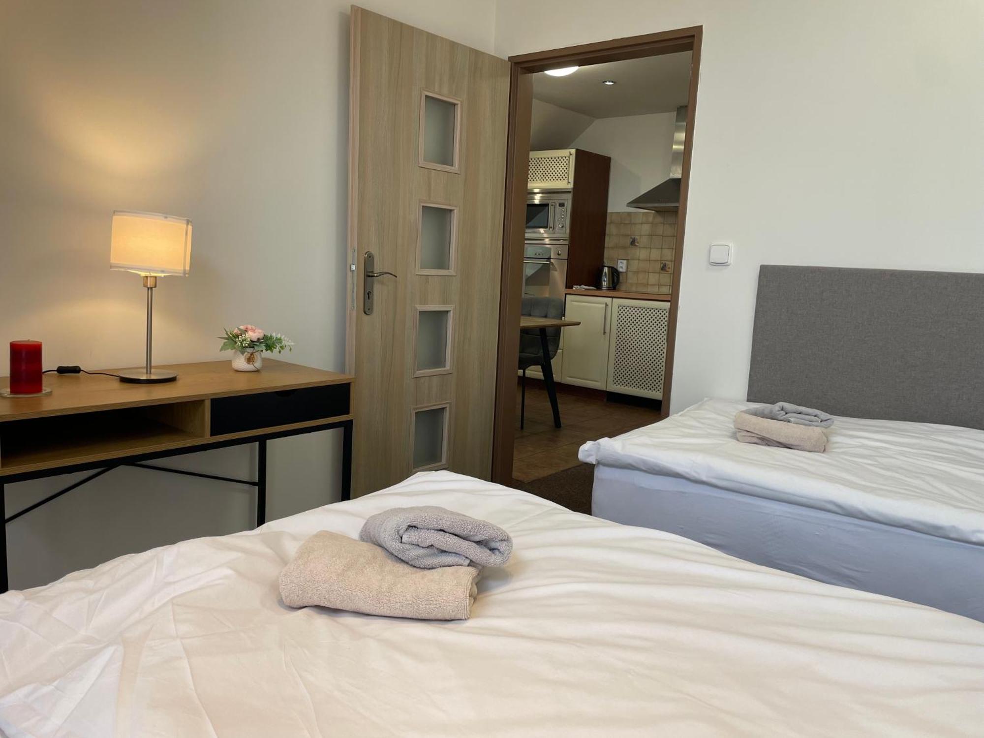 Hotel Aldo Unicov Bagian luar foto