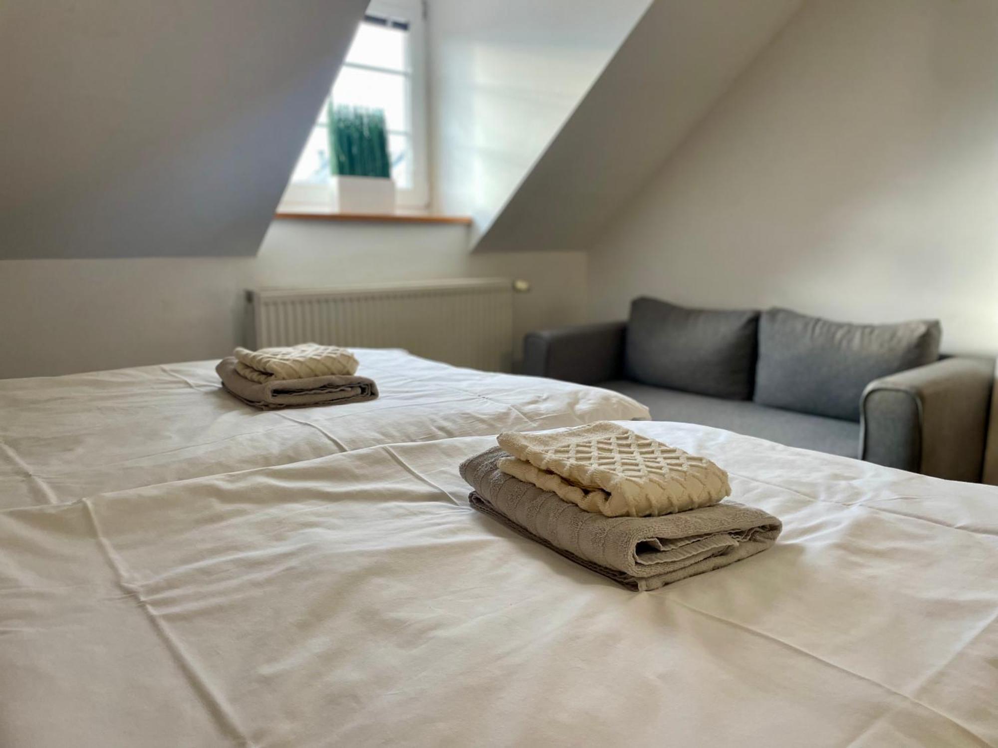 Hotel Aldo Unicov Bagian luar foto
